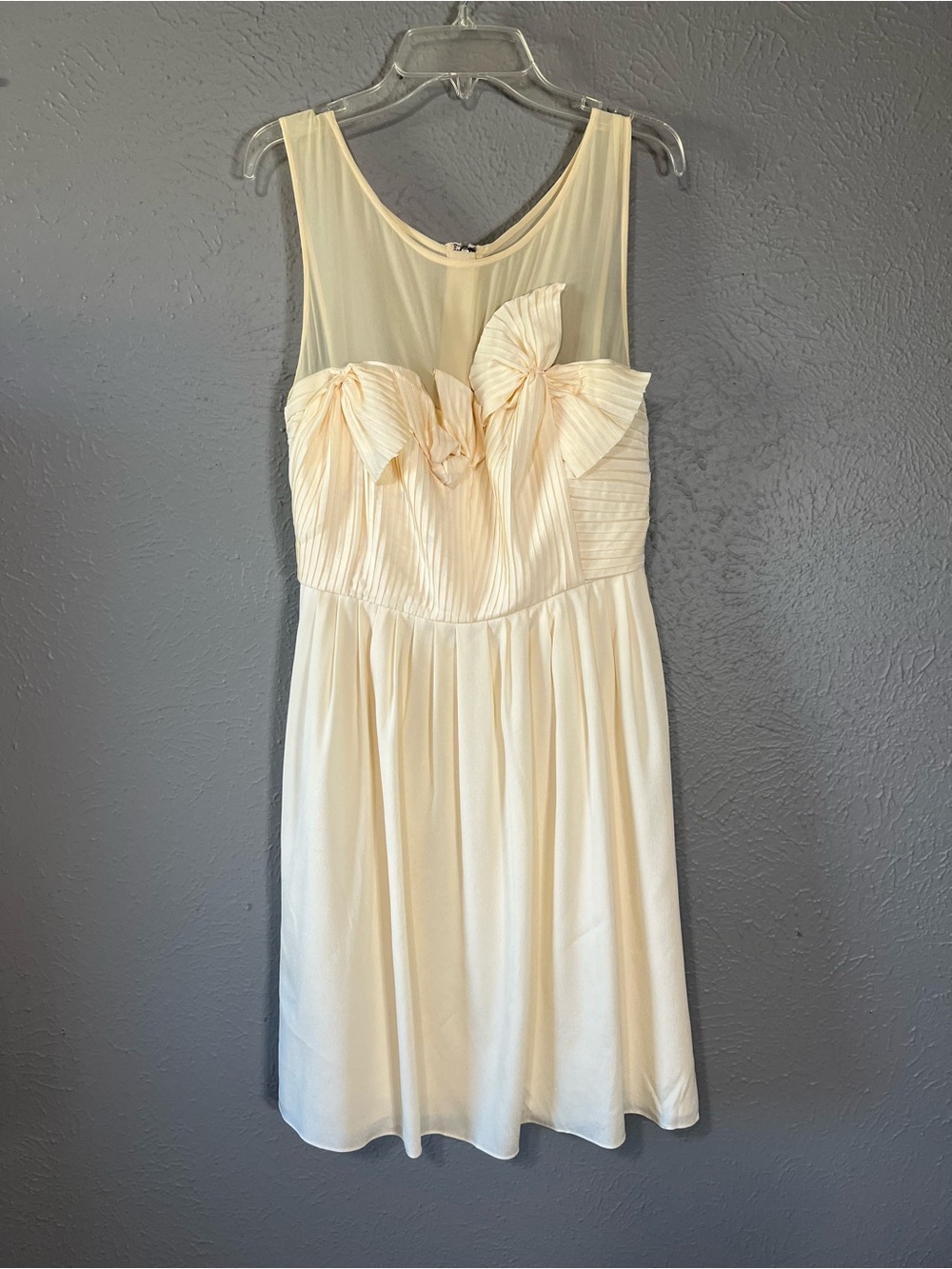 Hitherto Ivory Silk Trim Pleated Bow Cocktail Party Dress Size 6 Mesh Overlay